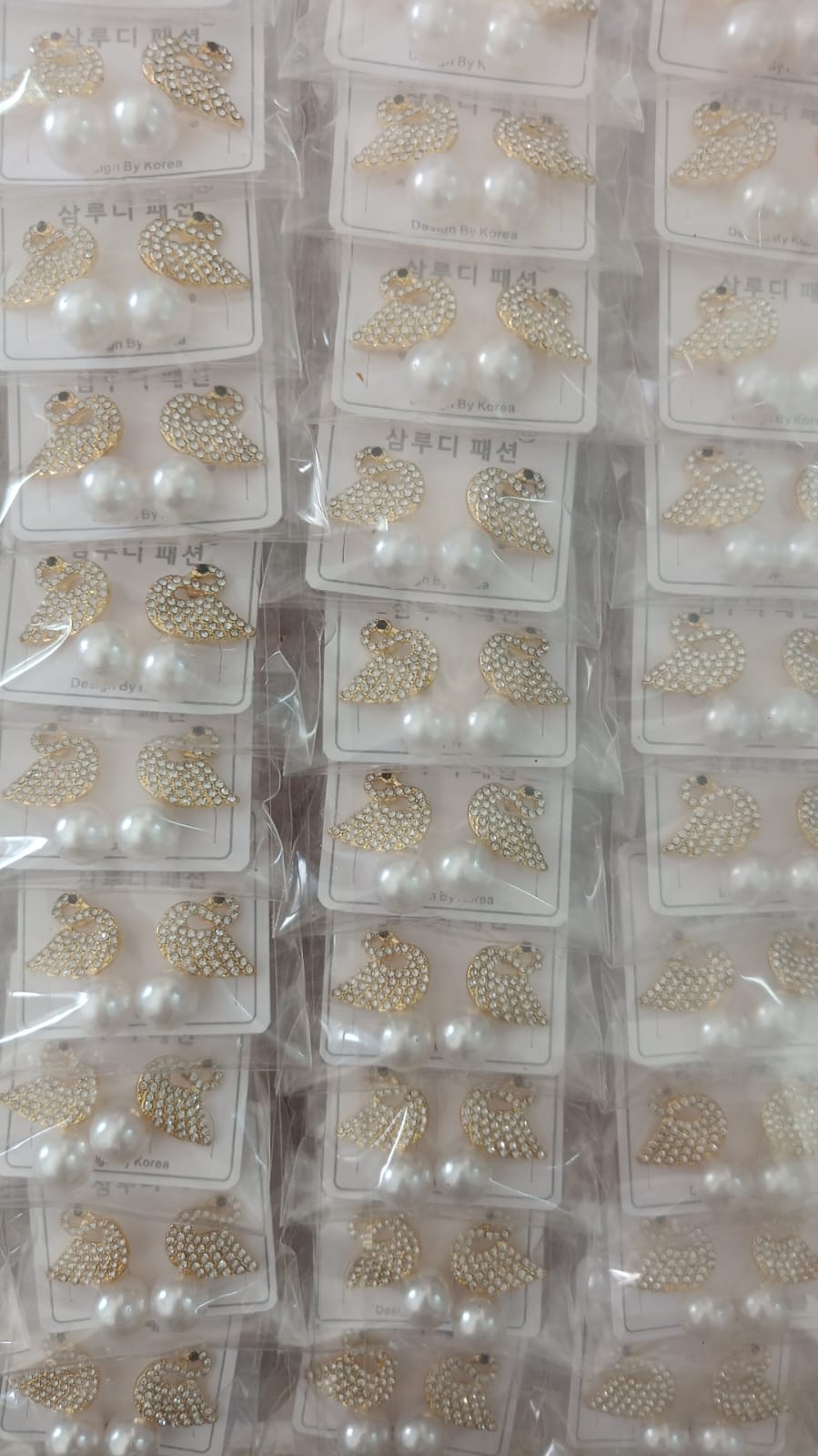 Korean Design Crystal Swan Pearl Earrings
