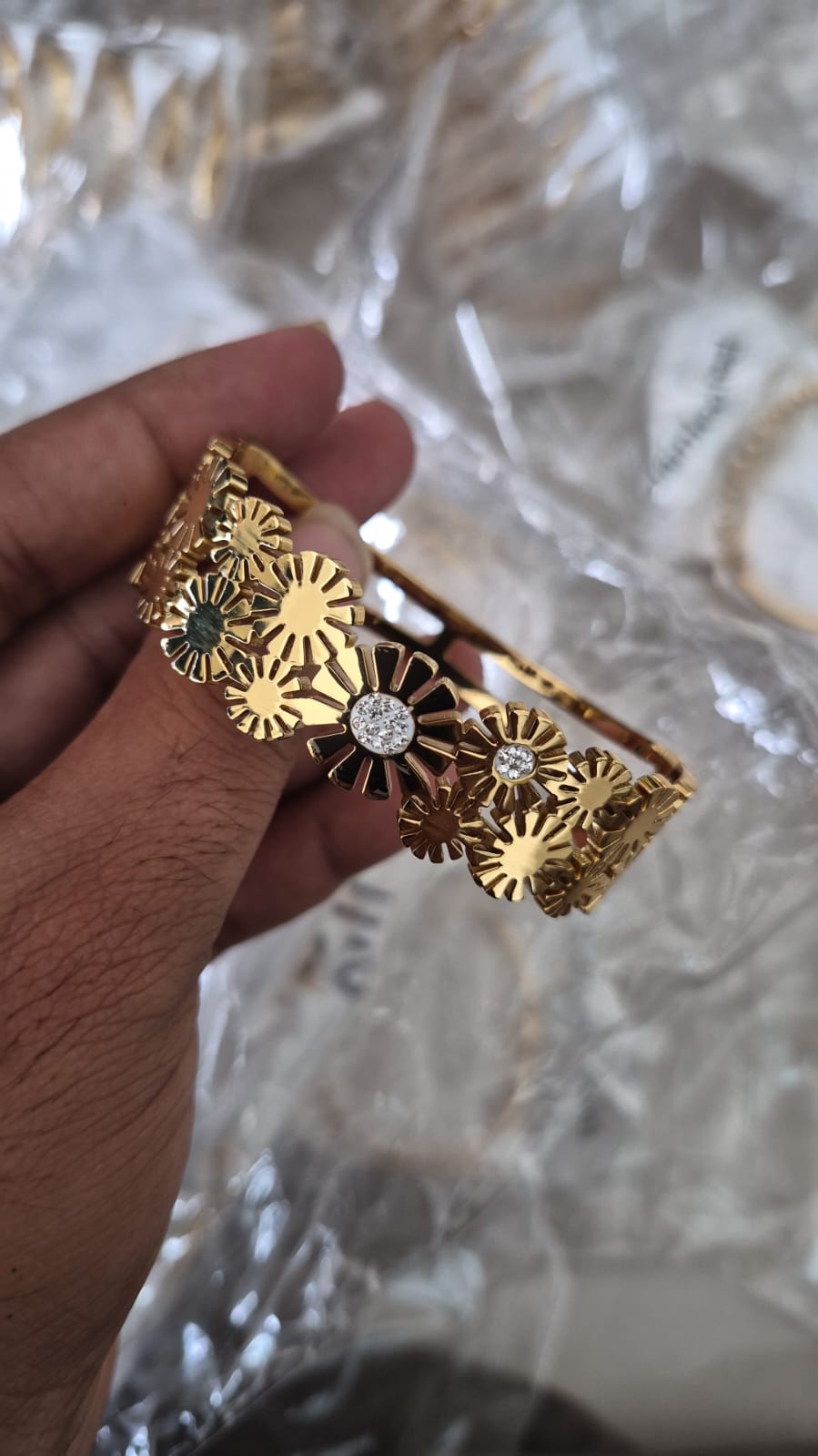 Anti tarnish braclet
