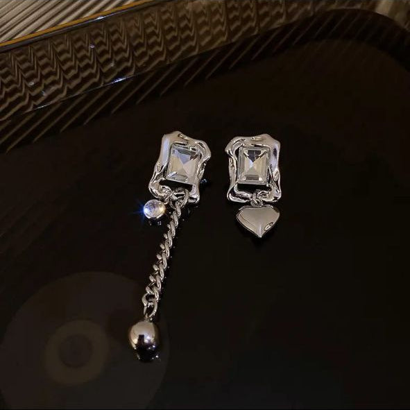 Korean Stylish Asymmetrical Earring