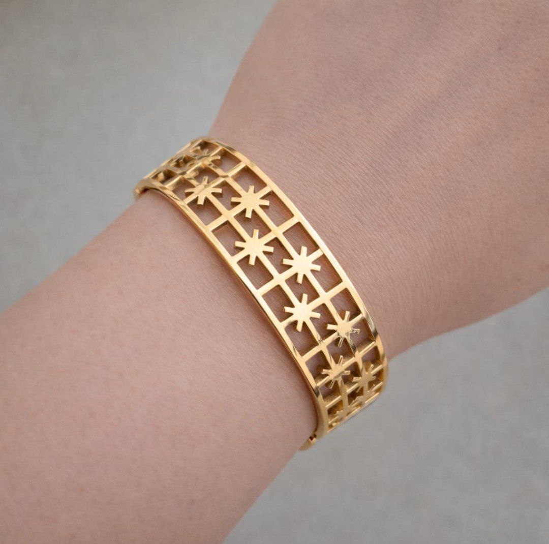 Premium Anti-Tarnish Star Cut Bracelet