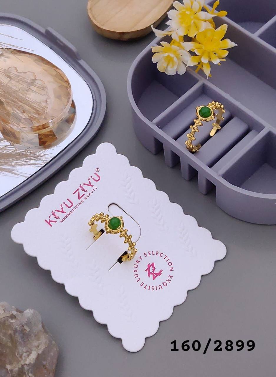 Green Stone Vintage Adjustable Ring
