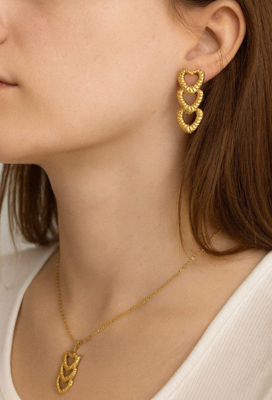 Anti-Tarnish Triple Heart Necklace Set