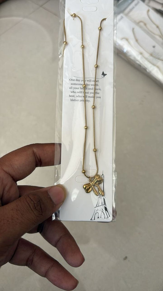 Anti Tarnish Bow Pendant Necklace – Gold Beaded Chain Design