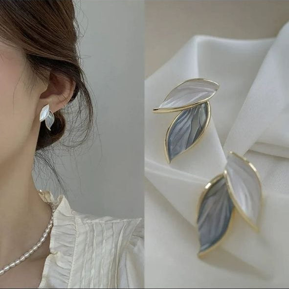 Korean Style Leaf Stud Earrings – Silver Minimal Elegant Design