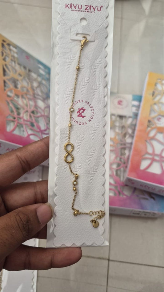 Kiyu Ziyu Infinity Charm Chain Bracelet