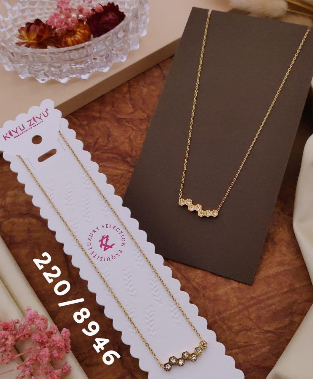 Kiyu Ziyu Anti-Tarnish Honeycomb Crystal Necklace