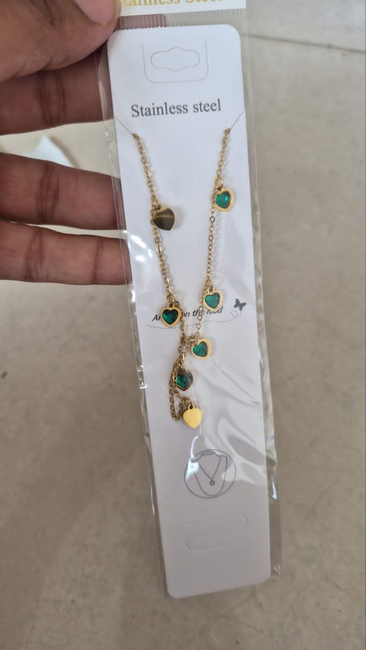 Anti tarnish green heart neackless