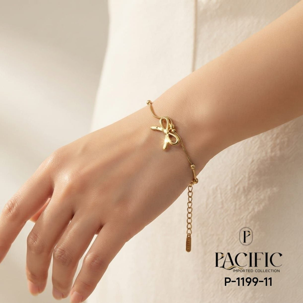Anti-Tarnish Elegant Bow Charm Bracelet