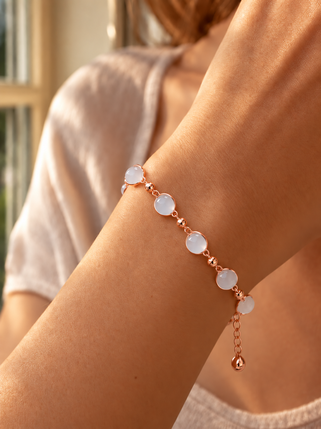 White pearl and Rose gold adjustable chain bracelet
