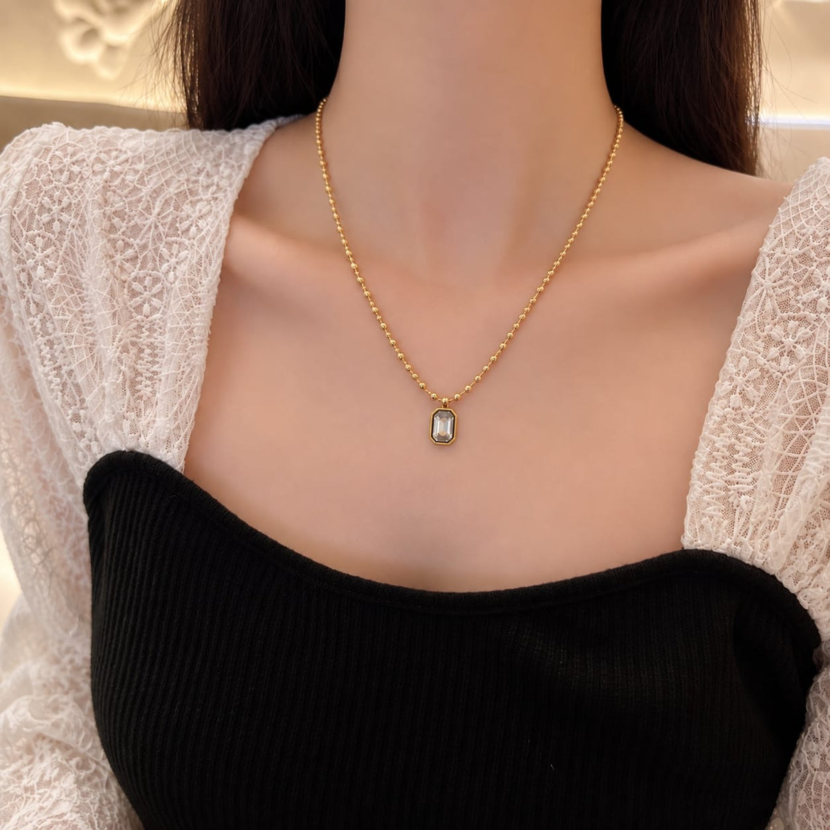Premium Emerald White Pendant Beaded Chain Necklace