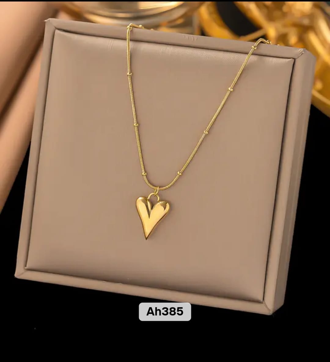 Anti tarnish Golden Heart chain for girls & women