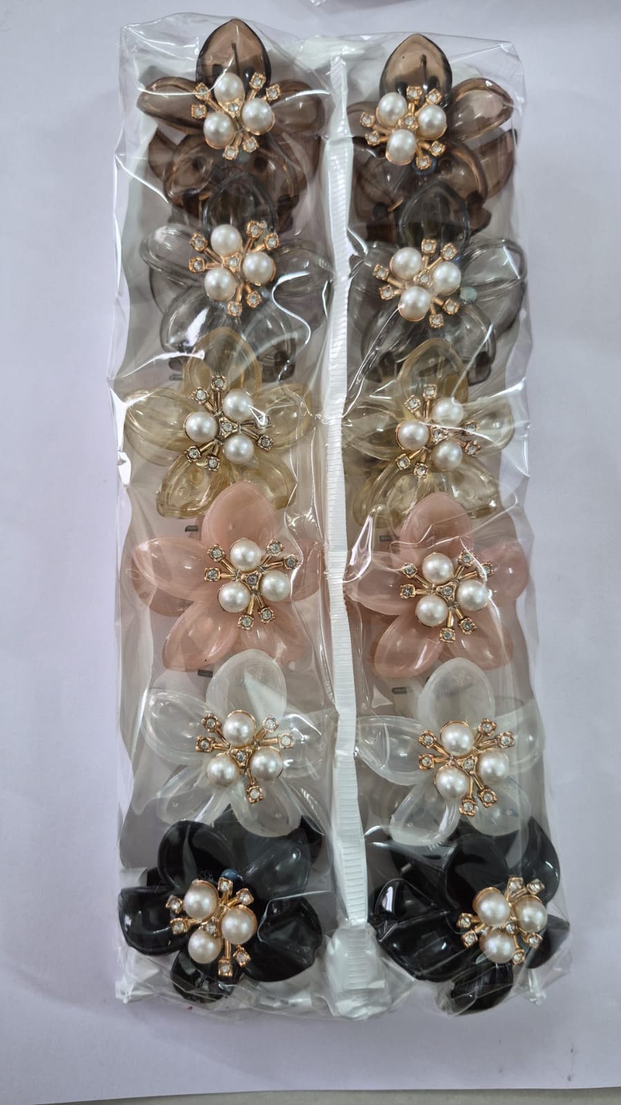 Flower moti claw Set of 12