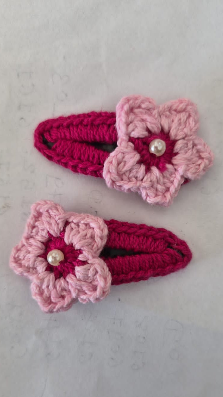Rosy Bloom Pearl Crochet Clips – Set of 2