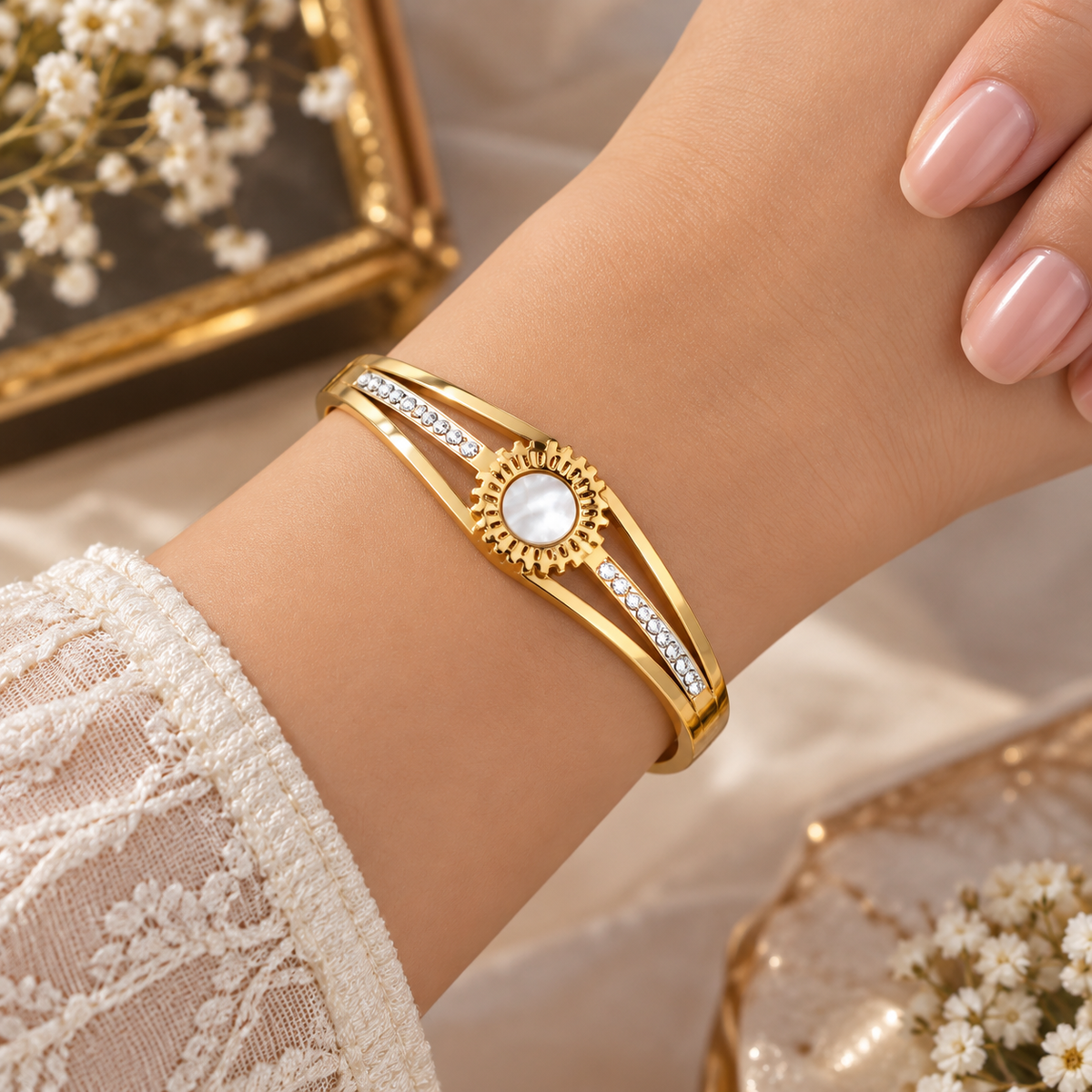 Premium Anti-Tarnish Pearl Sunburst Bracelet