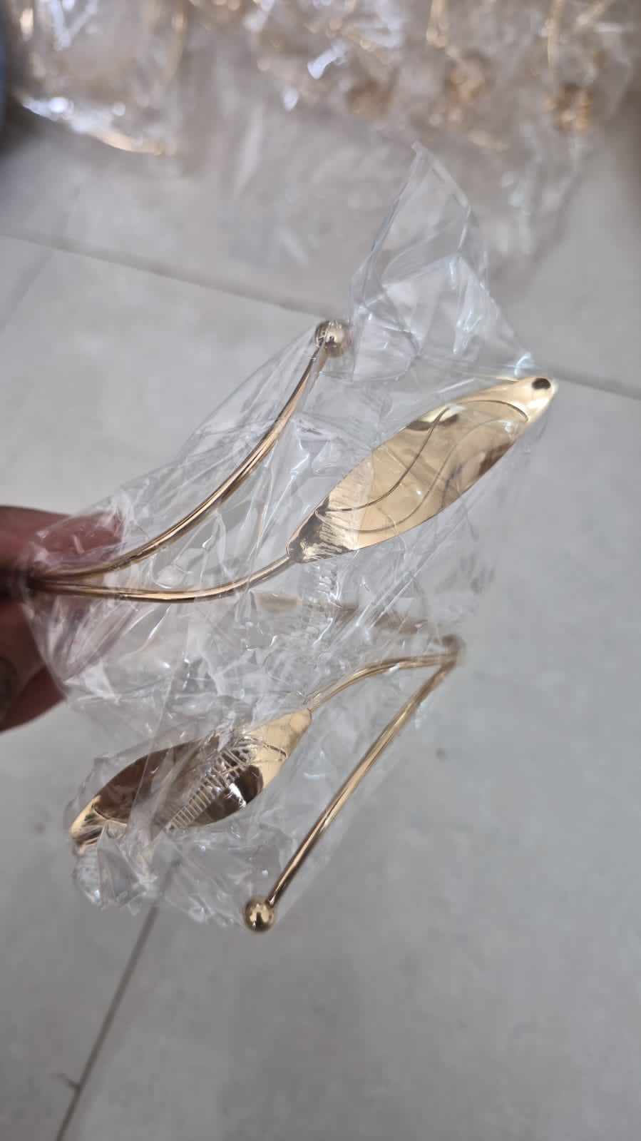 Golden Leaf Design Arm Cuff