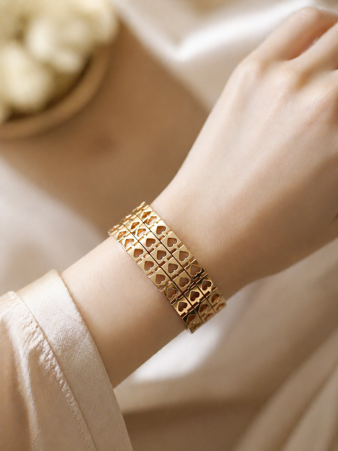 Anti-Tarnish Heart Link Bracelet