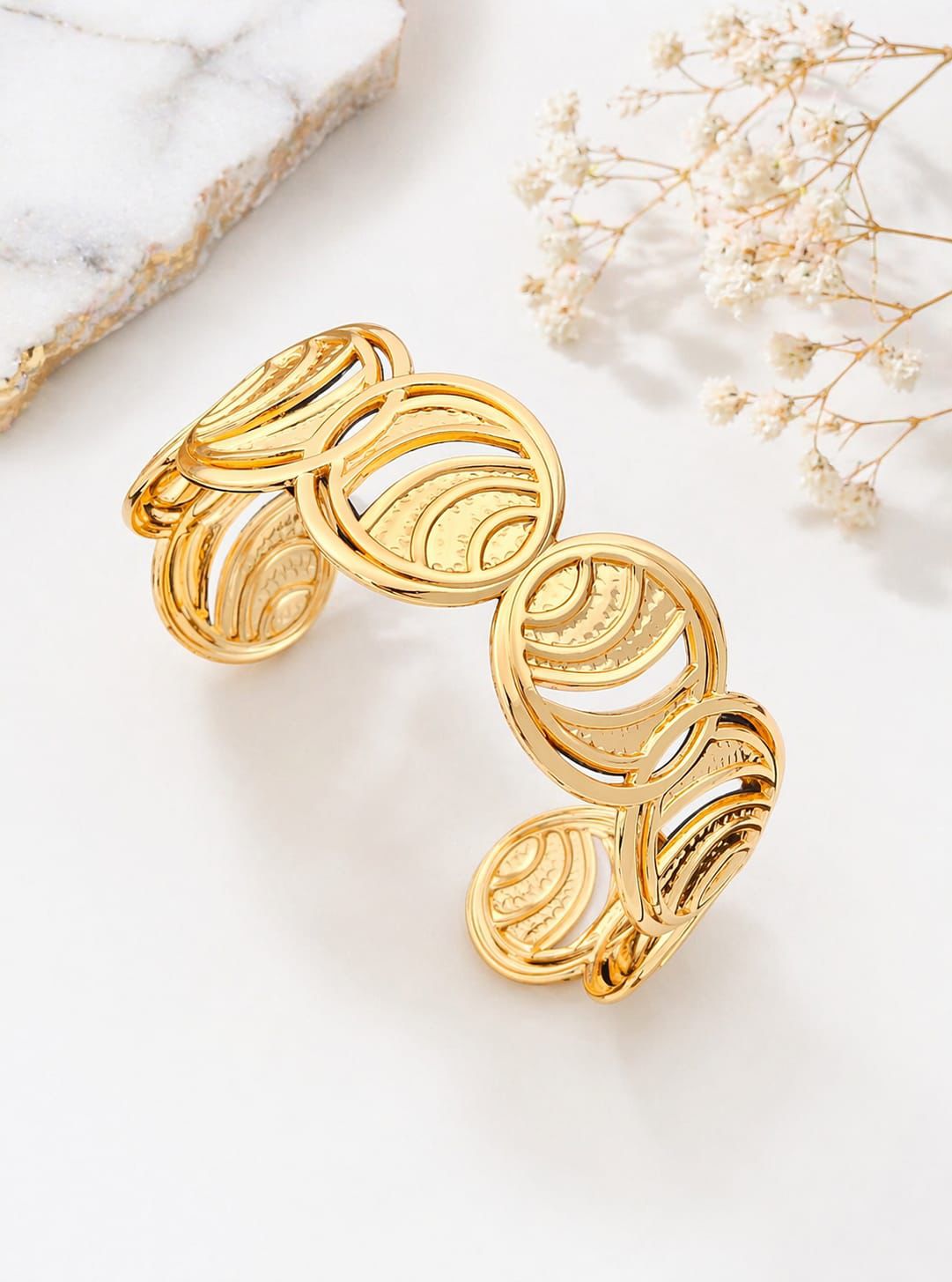 Anti tarnished adjustable bracelet