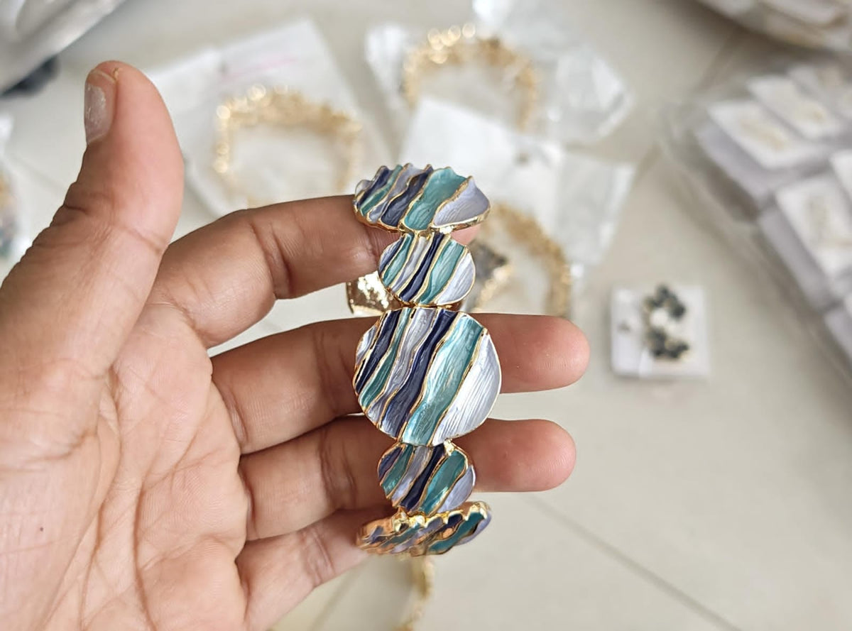 Multicolor Wavy Enamel Disc Bracelet