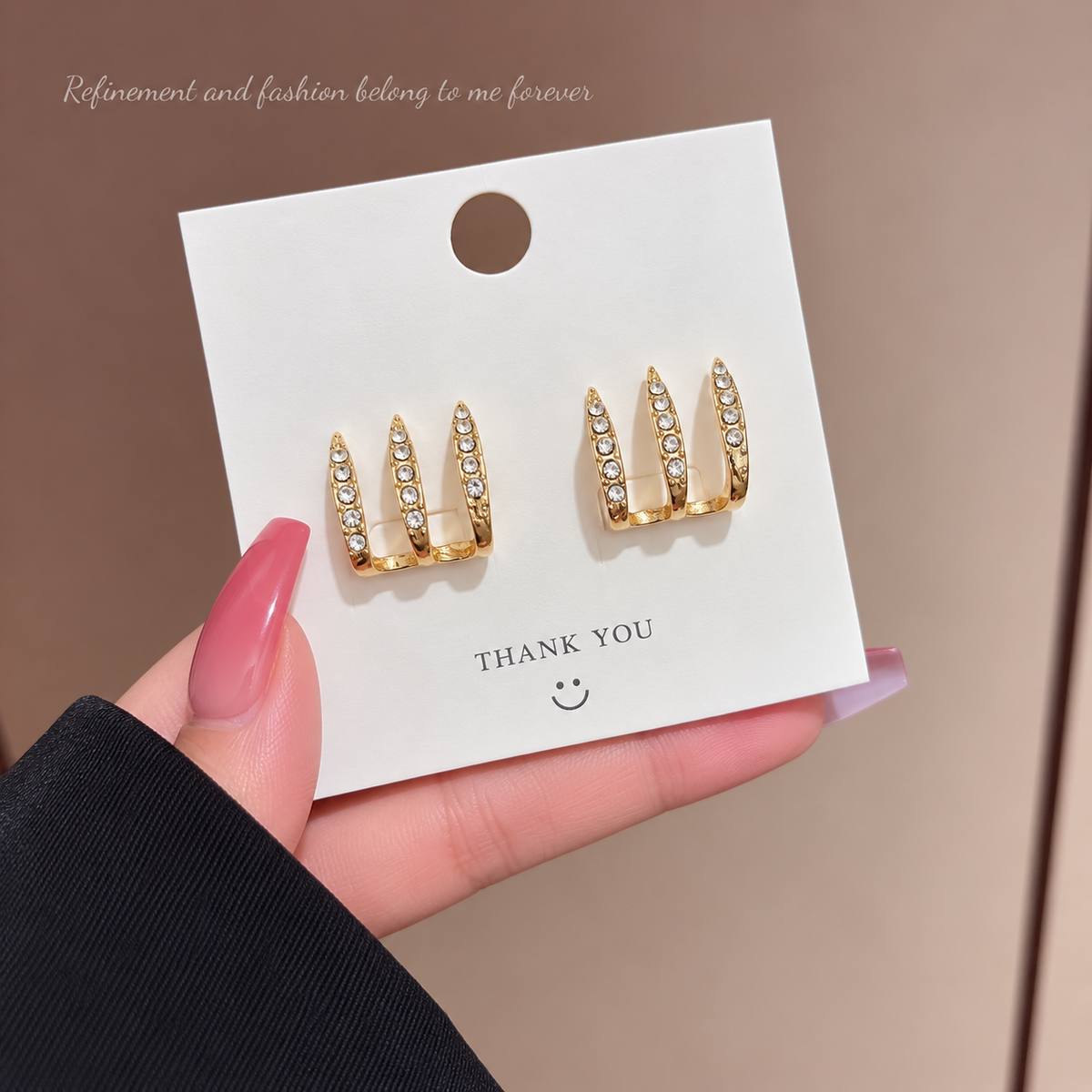 Korean-style claw-themed triple-line crystal stud earring