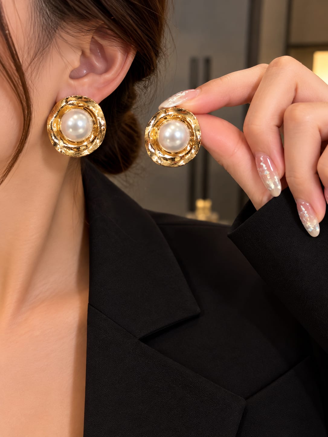 Hammered Gold-Tone Pearl Halo Stud Earrings