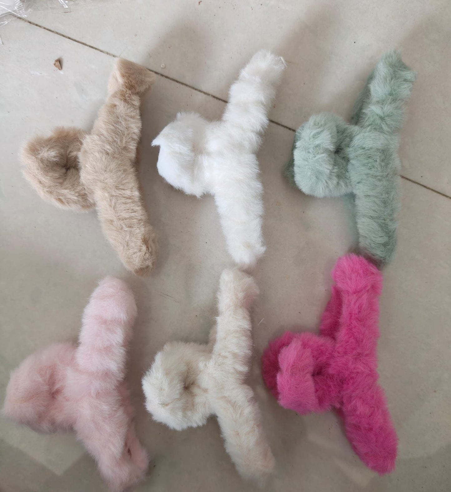 Set of 6 pcs Fur Hair Clutcher