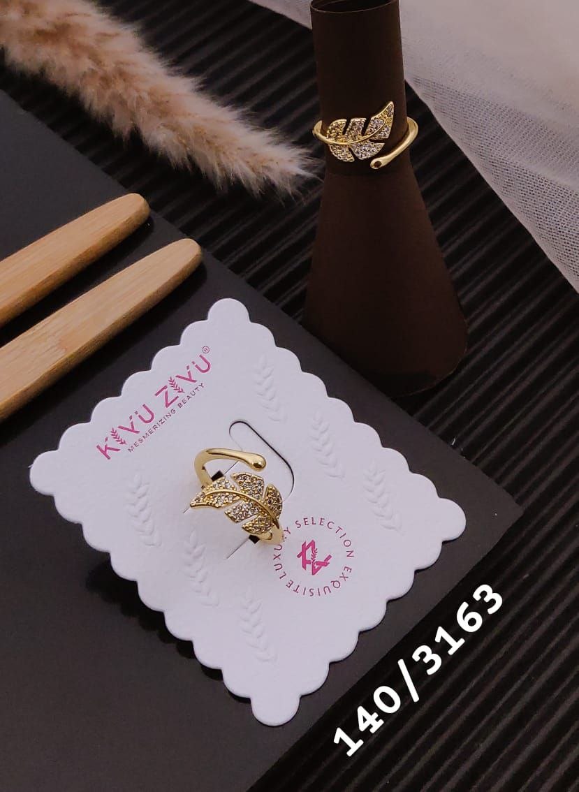 Kiyu Ziyu Anti Tarnish Leaf Zircon Ring