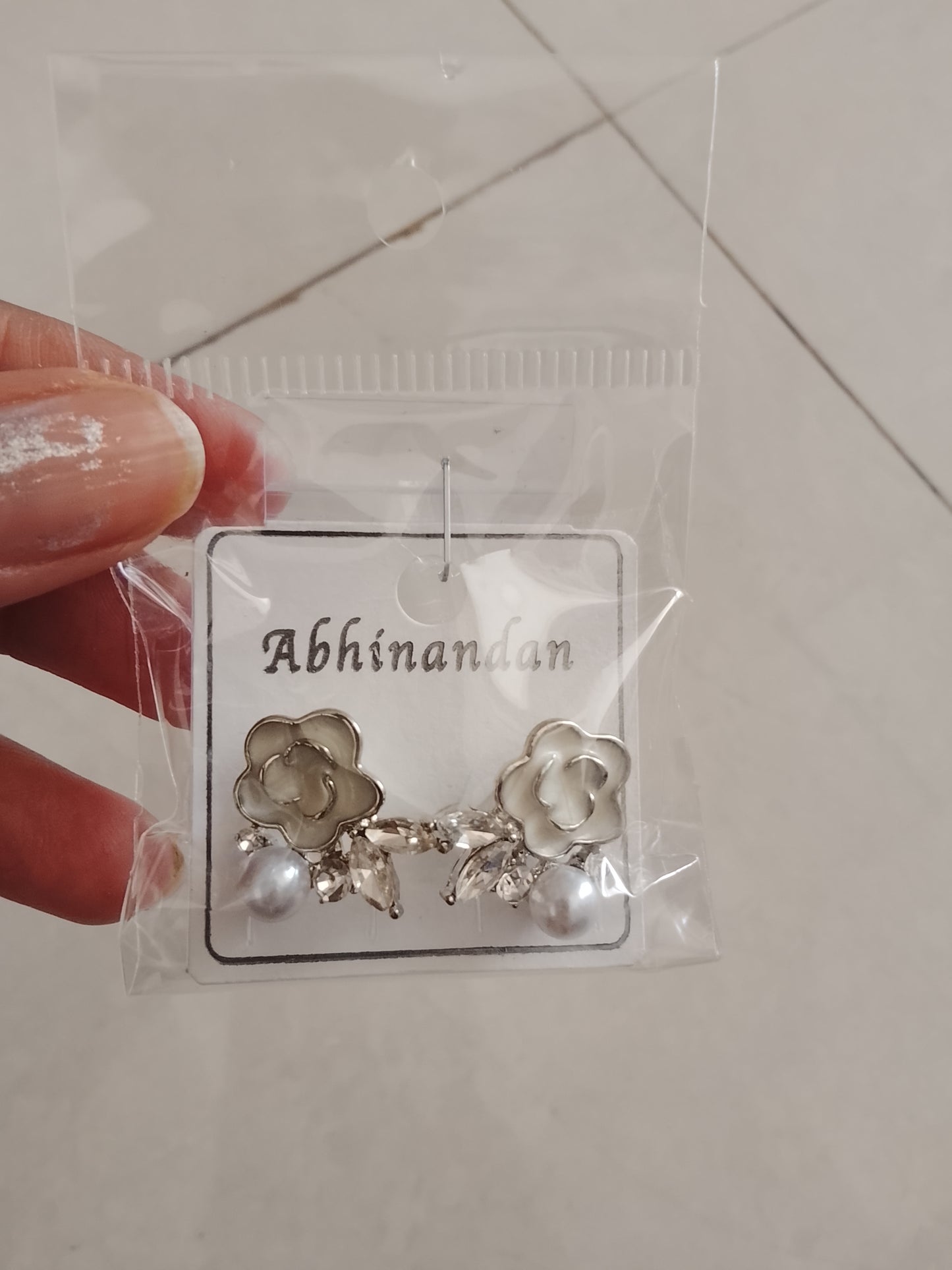 Golden flower pearl designer Earrings