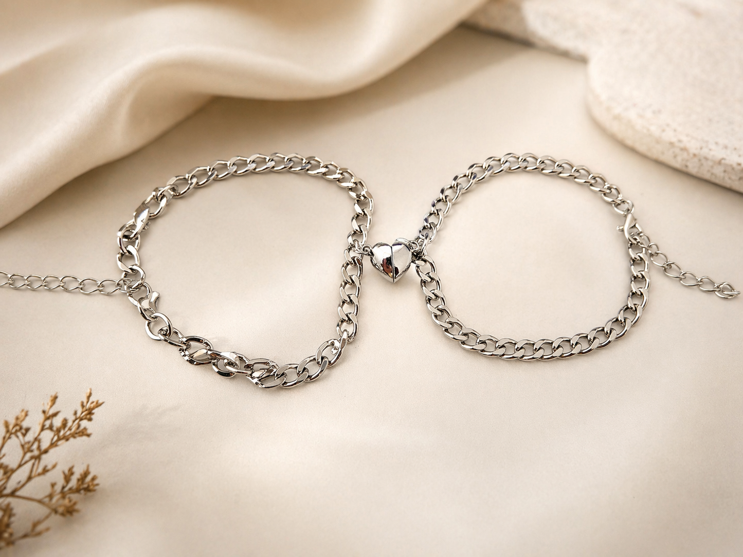 Couple Heart Link Bracelet – Premium Anti Tarnish Chain Set