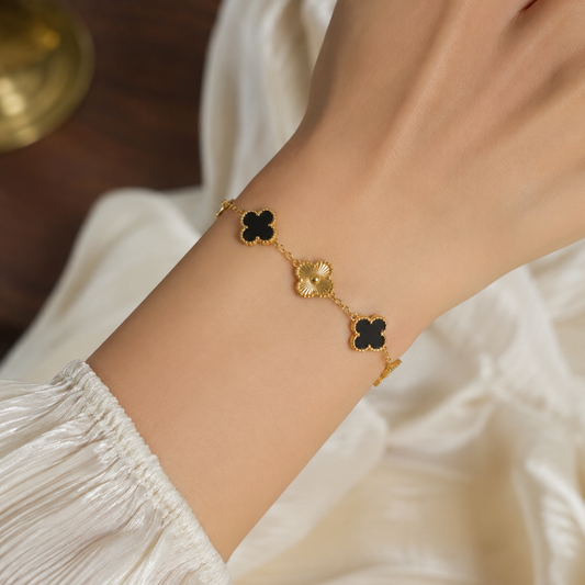Black & Gold Clover - Anti Tarnish