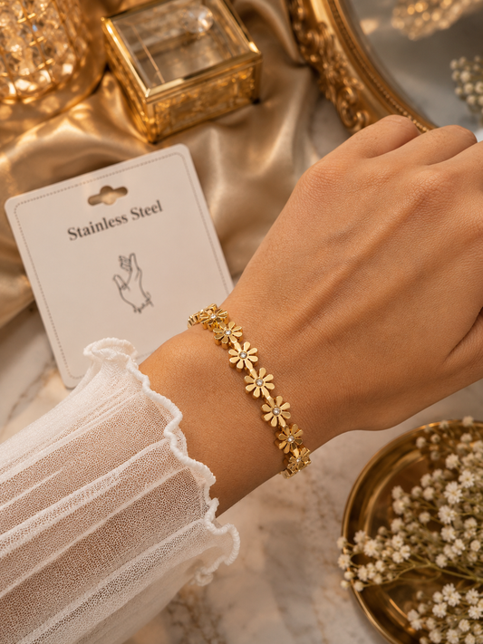 Anti Tarnish Daisy Flower Bracelet