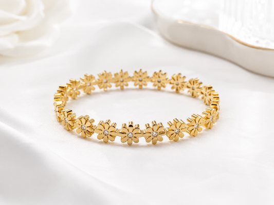 Anti Tarnish Daisy Flower Bracelet