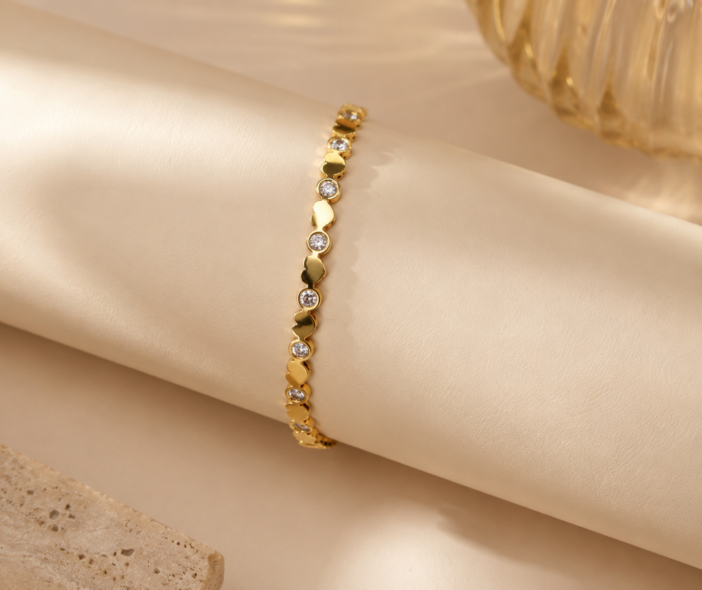 Anti Tarnish Luxury Heart Shape Bracelet