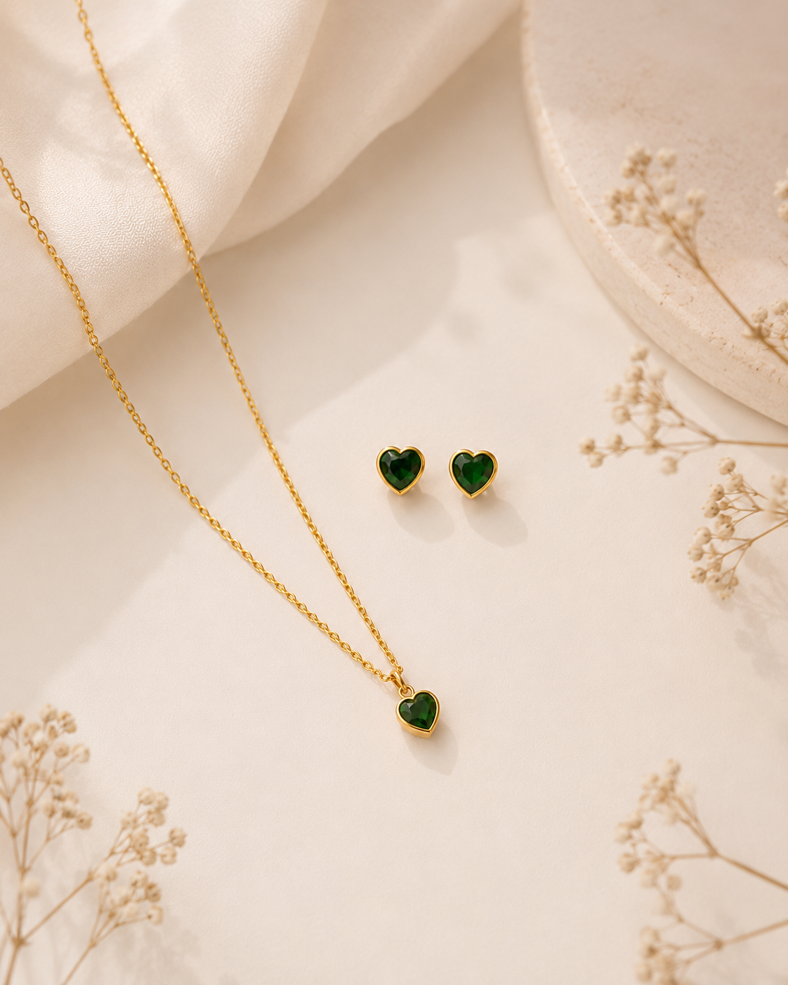 Kiyu Ziyu Anti Tarnish Stone Heart Necklace Set