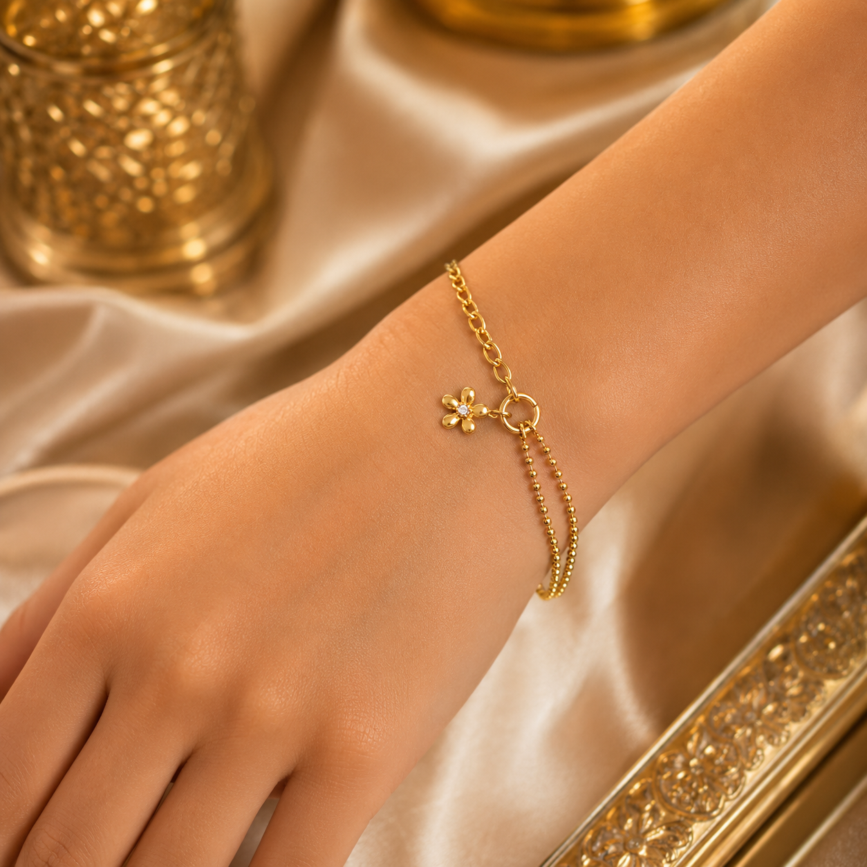 Kiyu Ziyu Golden Flower Charm Bracelet