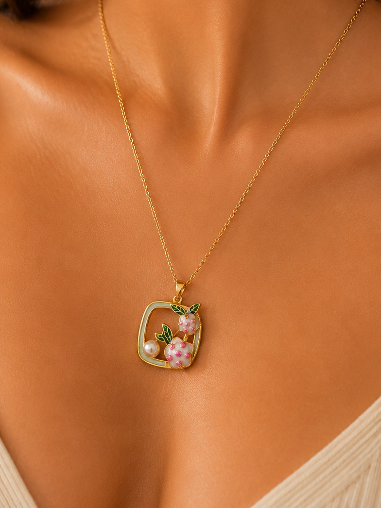 Anti Tarnish Strawberry Pearl Pendant Necklace for Women