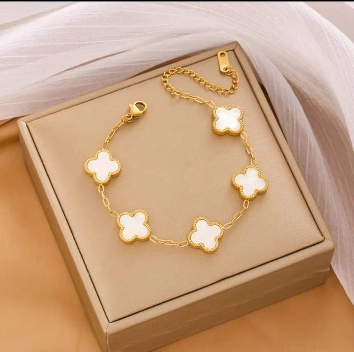 Anti-Tarnish  Clover Charm Bracelet