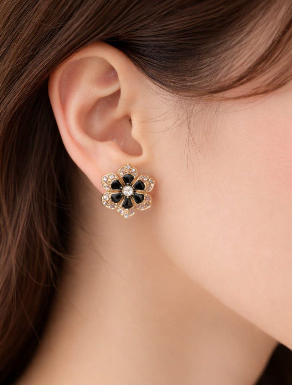 Korean Black Flower Stud Earrings