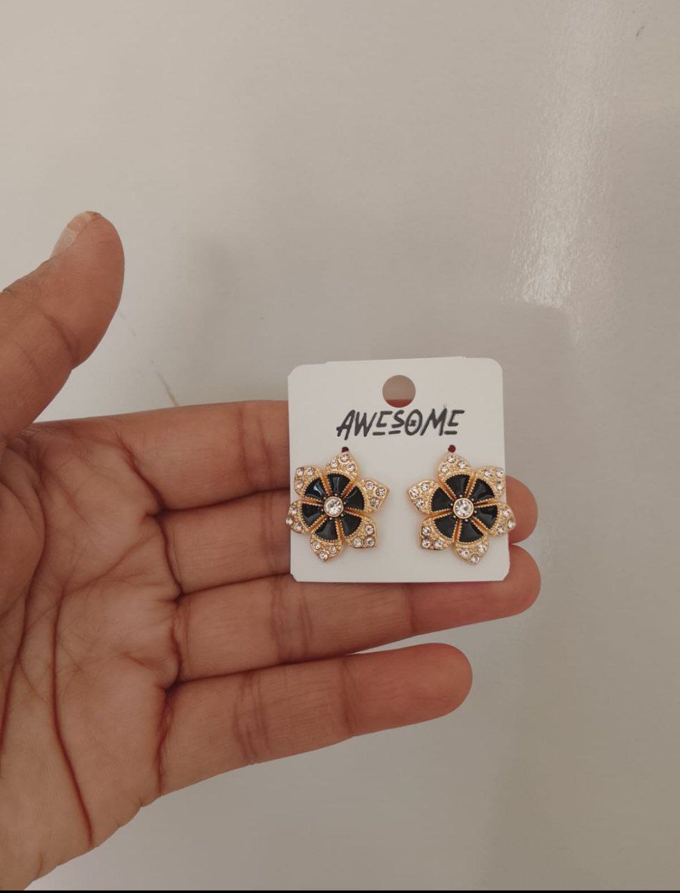 Korean Black Flower Stud Earrings