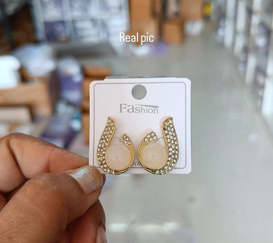 Korean Aurora Pearl Swirl Earrings