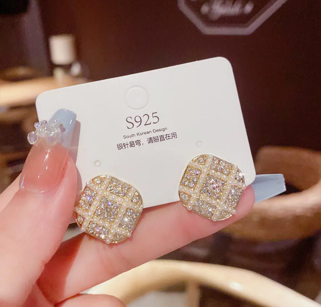 Korean Diamond Grid Studs Earring