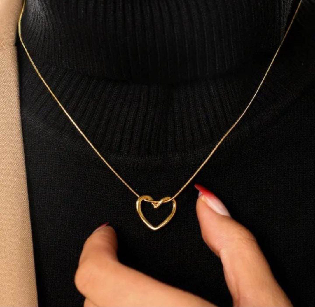 Anti-Tarnish Open Heart Pendent Necklace