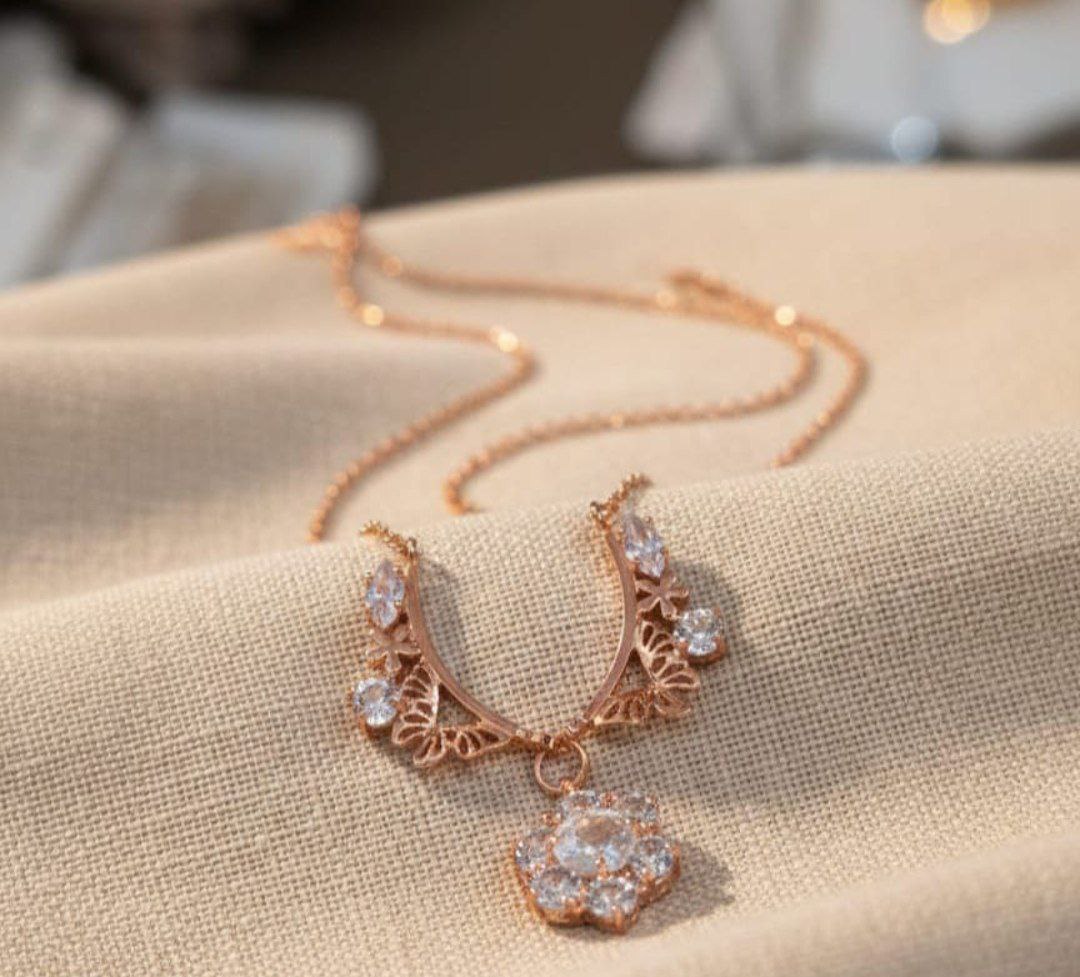 Rose Gold Floral Crystal Pendant Necklace
