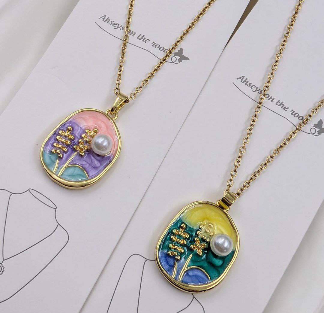 Anti-Tarnish Pearl Floral Enamel Pendant Necklace