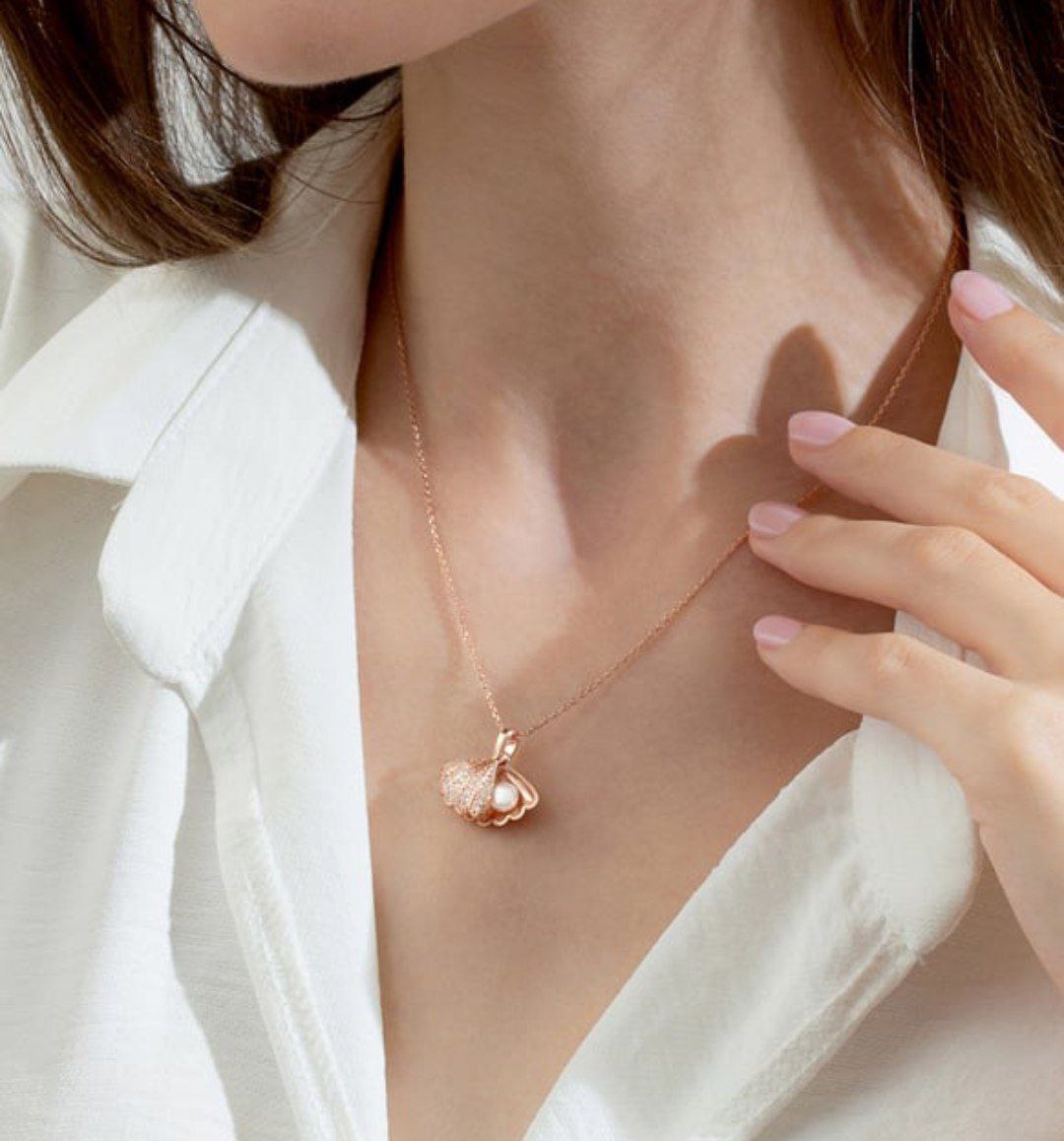 Elegant Rose Gold Shell Pearl Pendant Necklace for Women