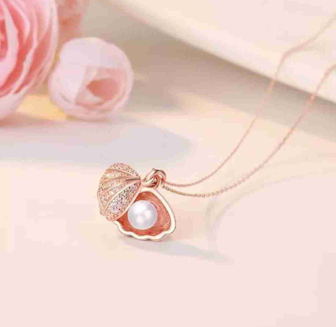 Elegant Rose Gold Shell Pearl Pendant Necklace for Women