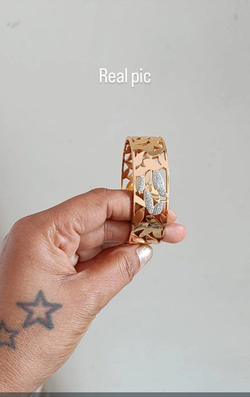 Leaf Design Anti-Tarnish Bracelet