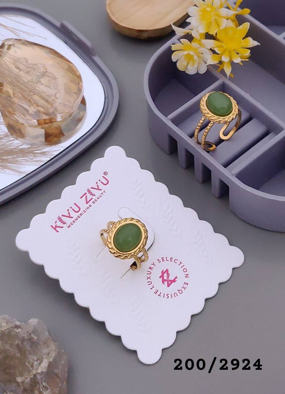 Elegant Green Stone Adjustable Ring Premium Anti-Tarnish Finish