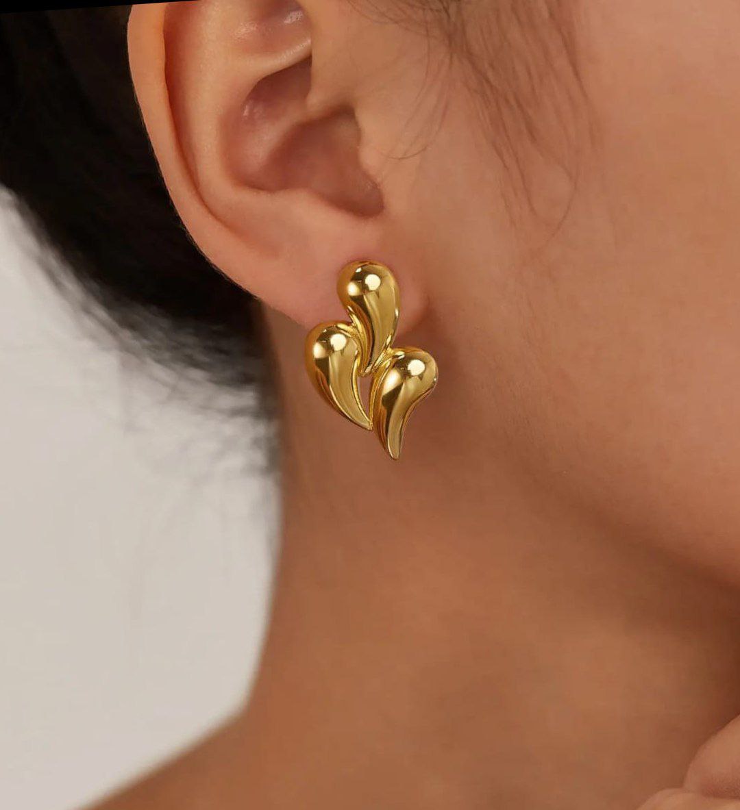 Anti-Tarnish Golden Wave Luxe Stud Earrings