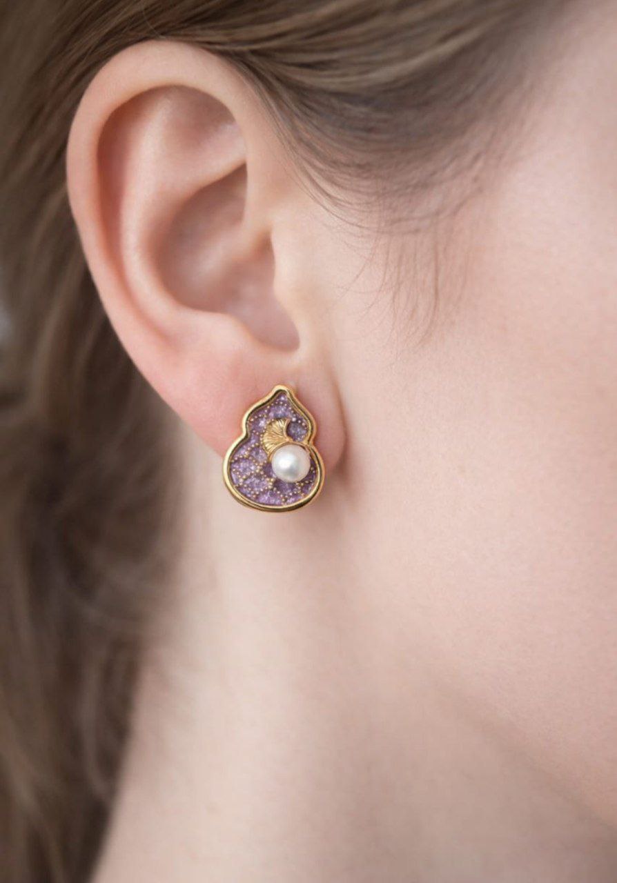 Anti-Tarnish Purple Elegant Pearl Shell Studs