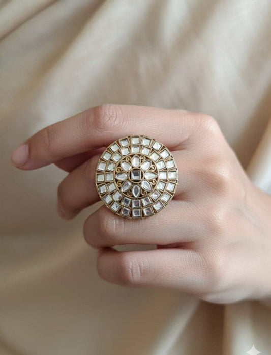 Vintage Floral Kundan Ring